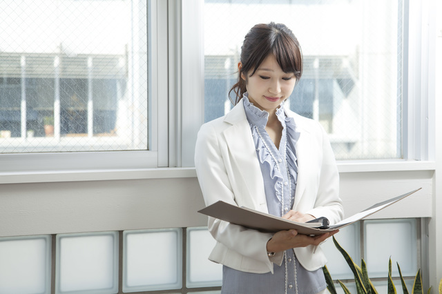 同じ経歴の仲間がいるプライム上場企業に安心の転職。20代女性・公認会計士の事例